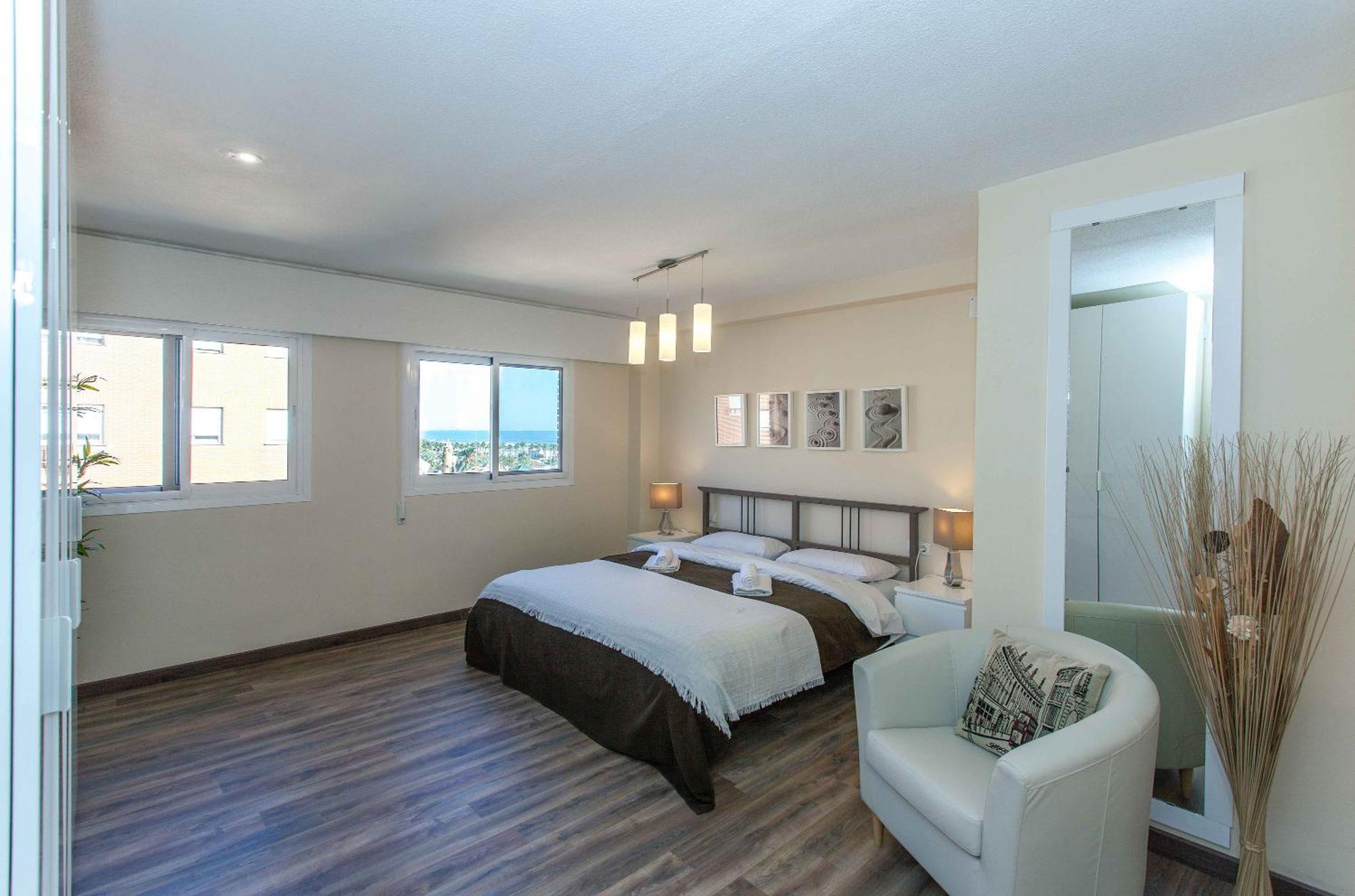 Apartment Malvarrosa Beach Cavite Valencia Exteriör bild