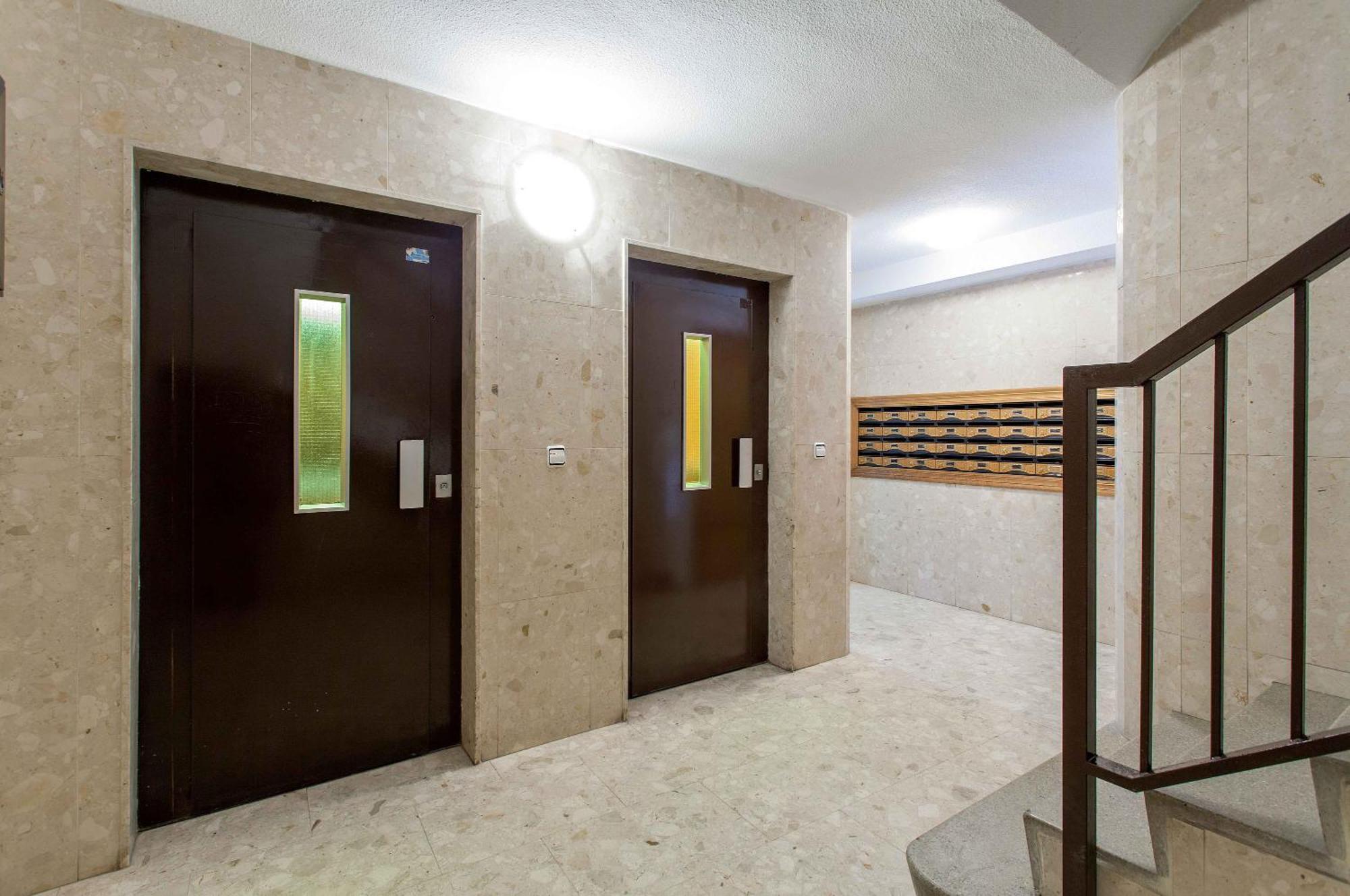 Apartment Malvarrosa Beach Cavite Valencia Exteriör bild